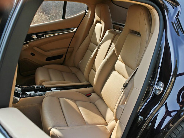 ���r��panamera��(n��i)�
